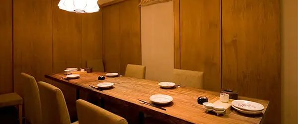 博多ほたる中洲本店の店内