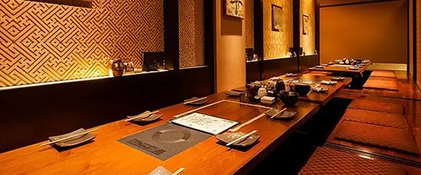 もつ鍋 芋中洲店の店内