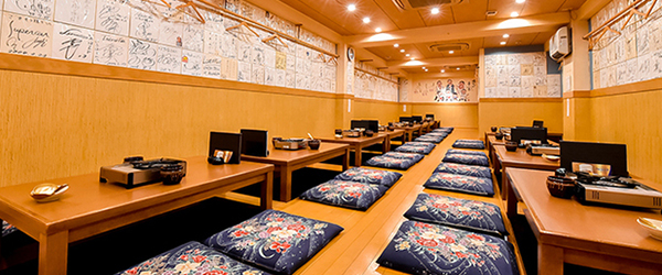 水炊き いろは本店の店内
