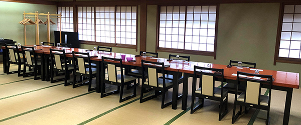 河太郎 中洲本店の店内